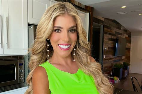 rebecca zamolo|Iba pa.